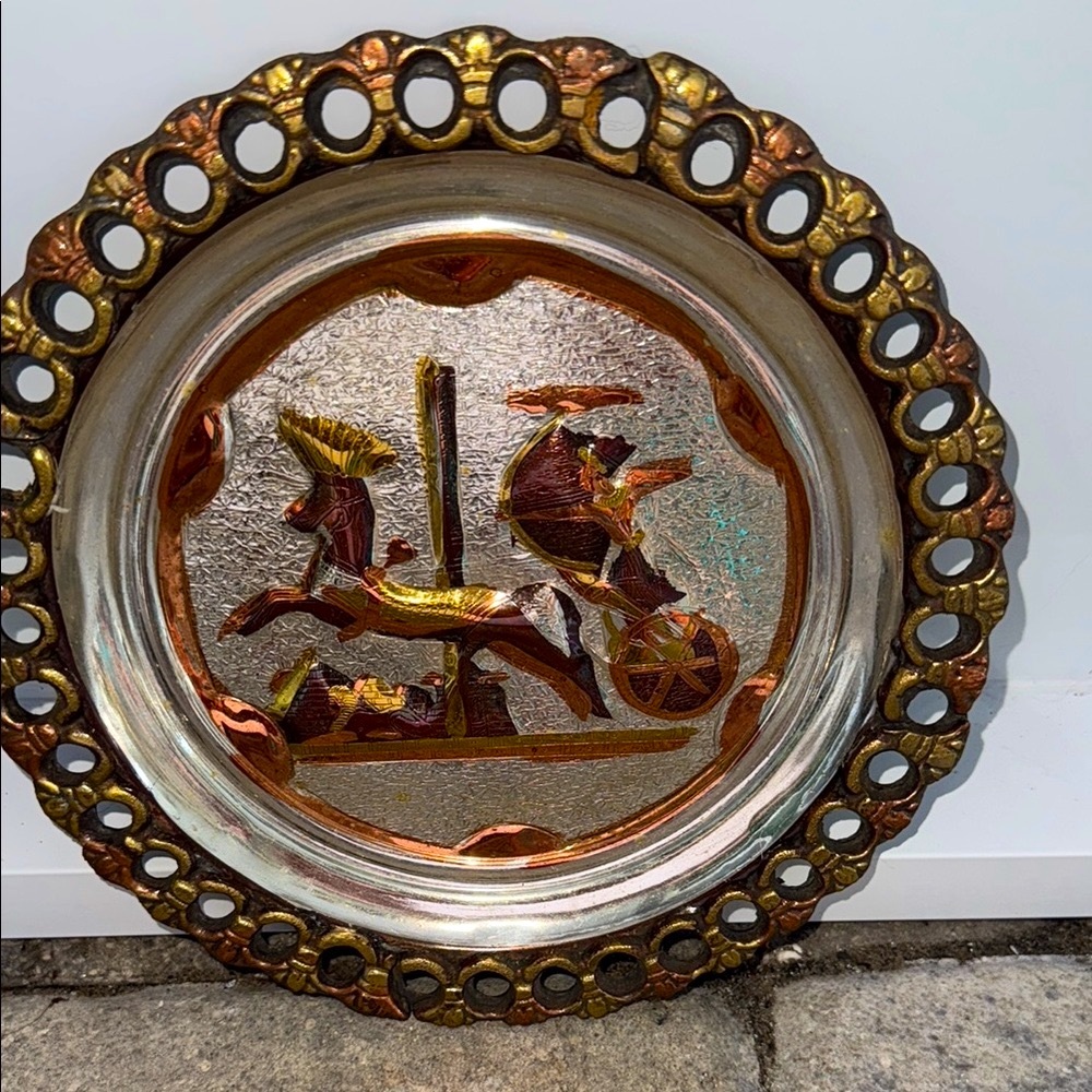 Egyptian Chariot Pyramids Sphinx Hanging plate